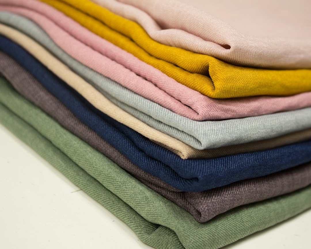 Linen and Natural Fabrics and the Quiet Shift in How Britain Gets Dressed
